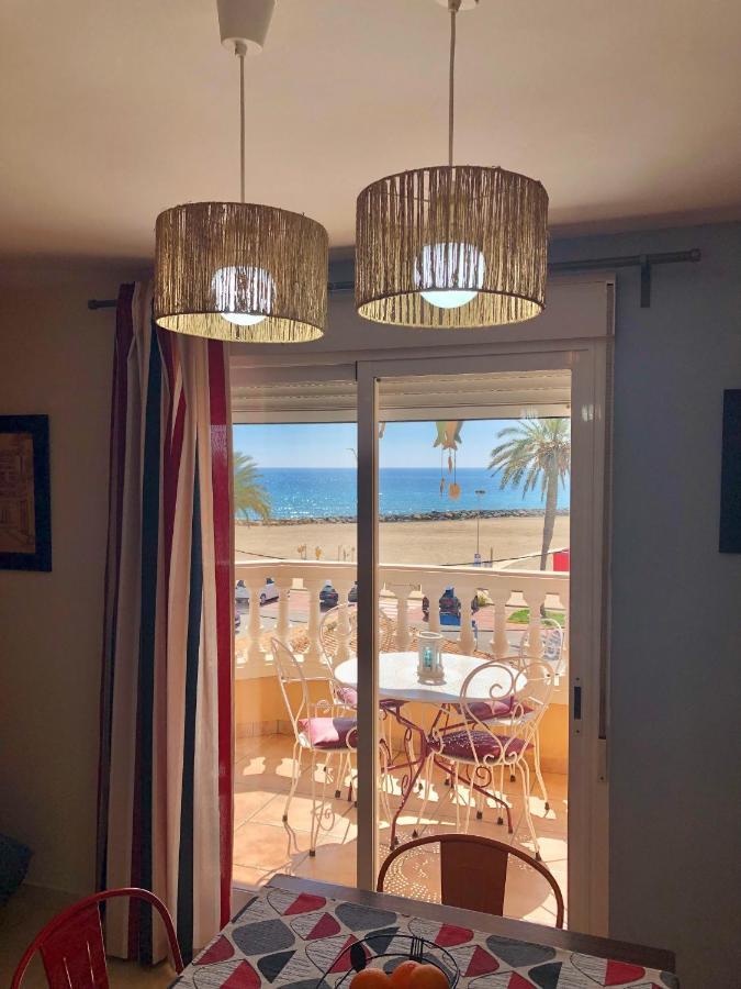 Apartamentos Playa Torrenostra Bagian luar foto